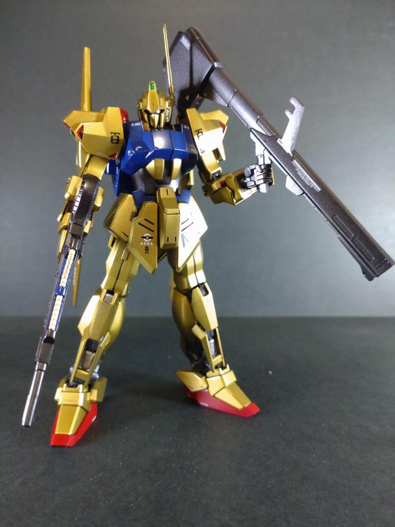 ゴールド／クレオス　スーパーファインゴールドブルー／ティターンズブルーレッド／レッド関節等／赤鉄色武器／黒鉄色全て水性ホビーカラーです