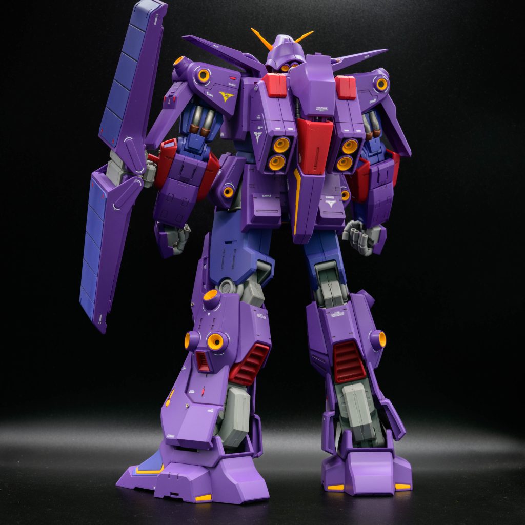 大きなパーツが多いので整面処理はやりましたが、ヒケなどほとんどありませんでした。スジボリの彫り直しも必要無かったのでラクチンでした。