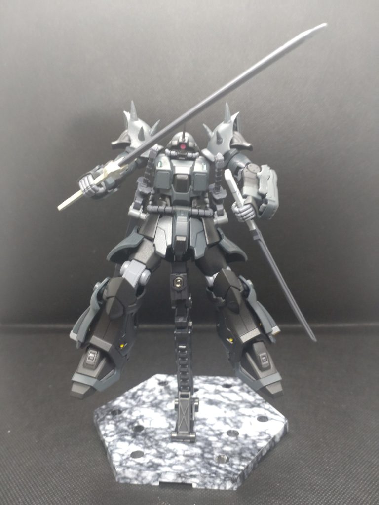 特殊な刀剣類を装備しありとあらゆる素材に対応可能。                    下手持ちさせたくて作ったんですが途中でダレて短縮させるのを諦めました。💦