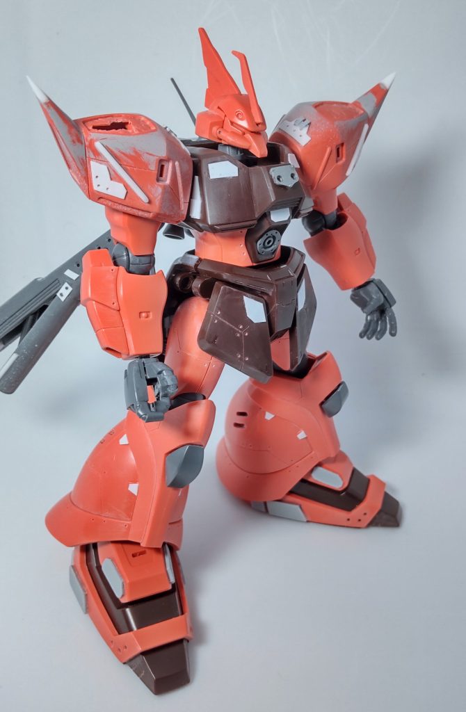 肩アーマーにバーニア埋め込むのに掘りまくってたら、貫通してしまいました。見えなくなる場所でよかった、、