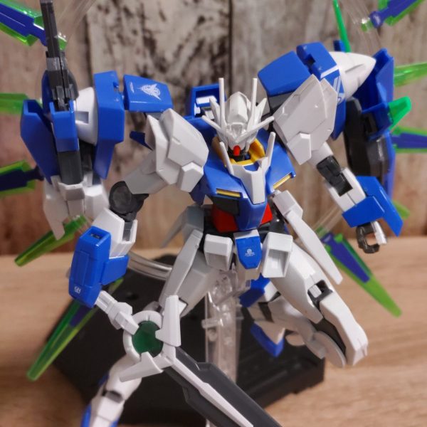 ダブルオーガンダムFX GNシールダー＆GNカリバー装備