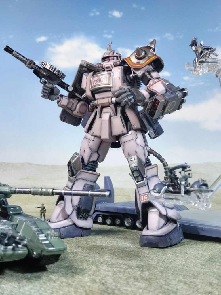 HG ザク・デザートタイプ ピンクパンサー隊機　ジオン軍地上部隊が征く❗️