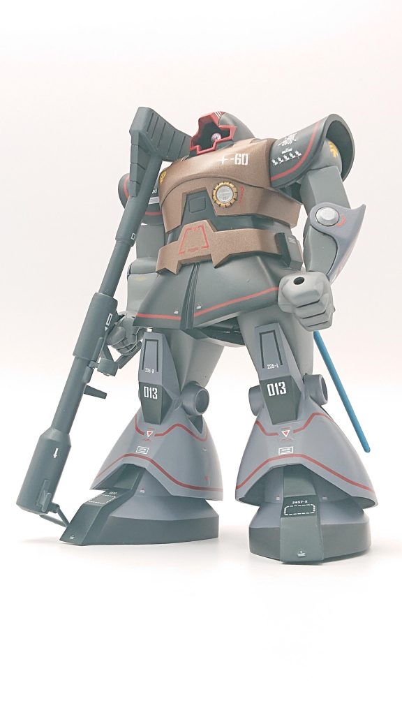 リアルタイプカラーを参考に塗装。ラインも塗装しました。