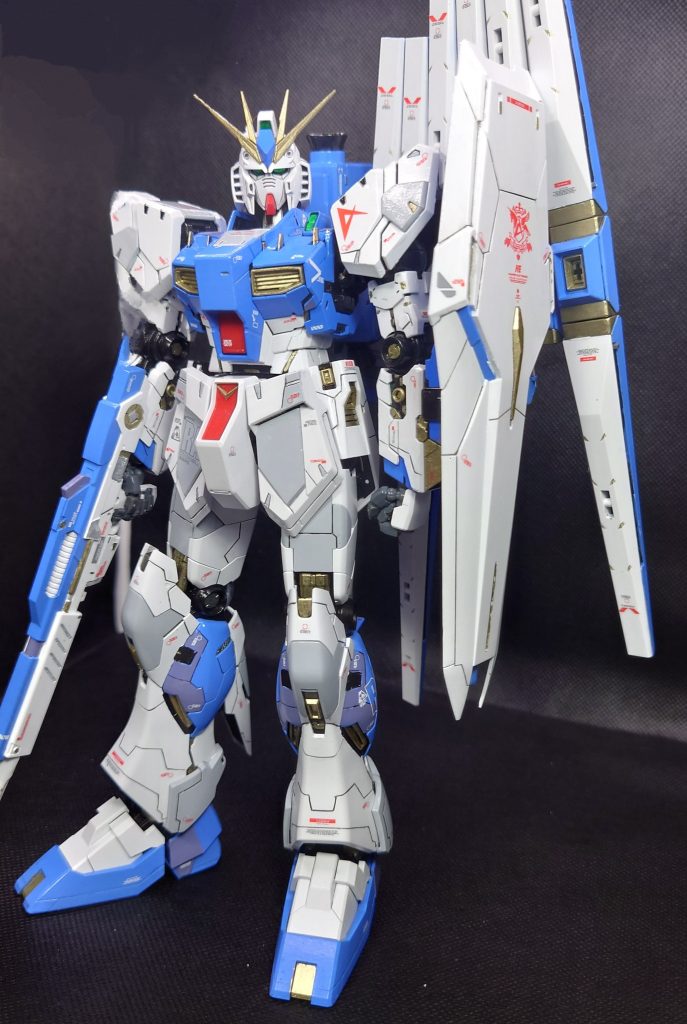 ファンネルのデカールがズレてました…(zaku-kao9)