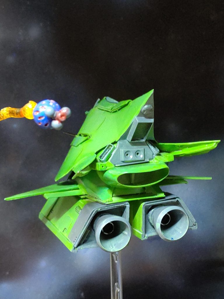 たまご型モビルアーマー–2枚目/制作者：銀シャリ炙る大尉