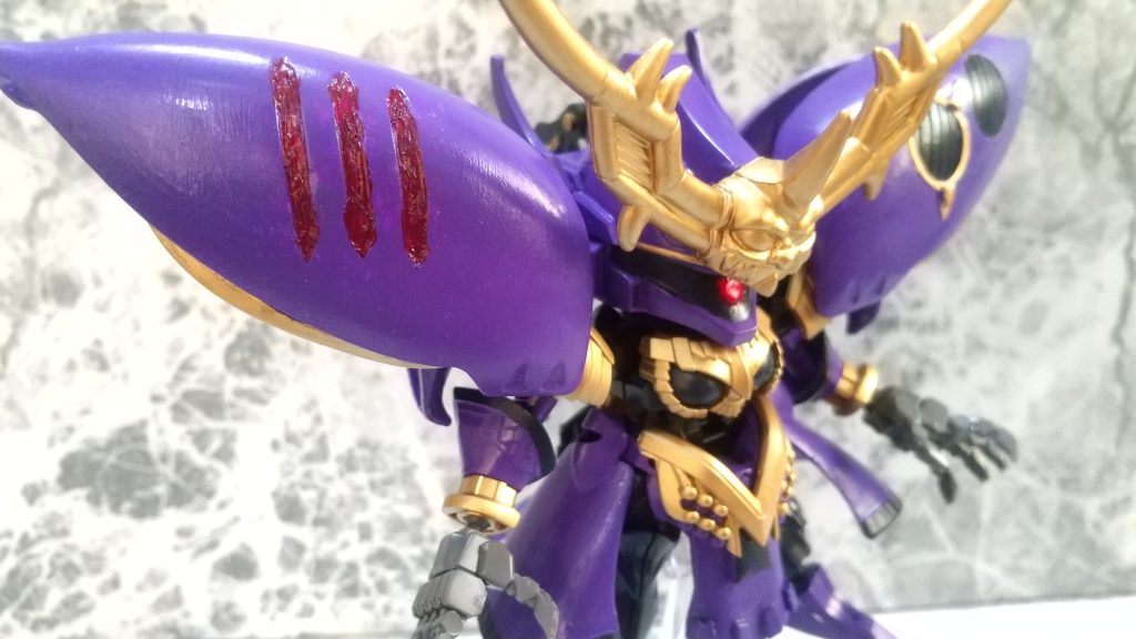 右肩は、かつて闇元帥が致命傷を受けたキズが有り(再生することができない)このキズが今回も勝利へと導く鍵となる