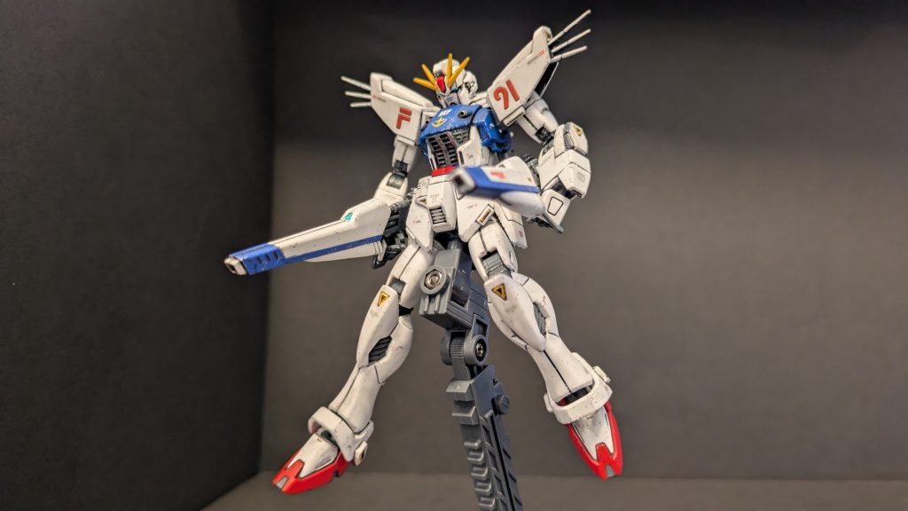 ヴェスヴァー展開。ヴェスヴァーのジョイントも簡単にポキッといきそうな感じなので、動かすのはスリリングです。