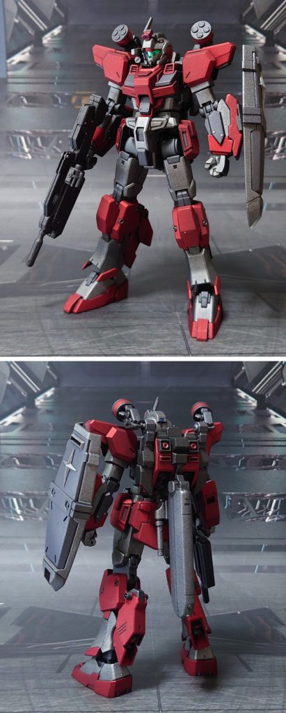 ジーライン・ライトアーマー フル装備で前後ろ。手首はHGUCジム系に丸ごと差し替え、左右銃持ち手・サーベル持ち手・握り手・平手を用意。ビームライフルの追加パーツ(ストック)が前腕に干渉しがちな為、手首に角度が付いた右銃持ち手も追加しました。