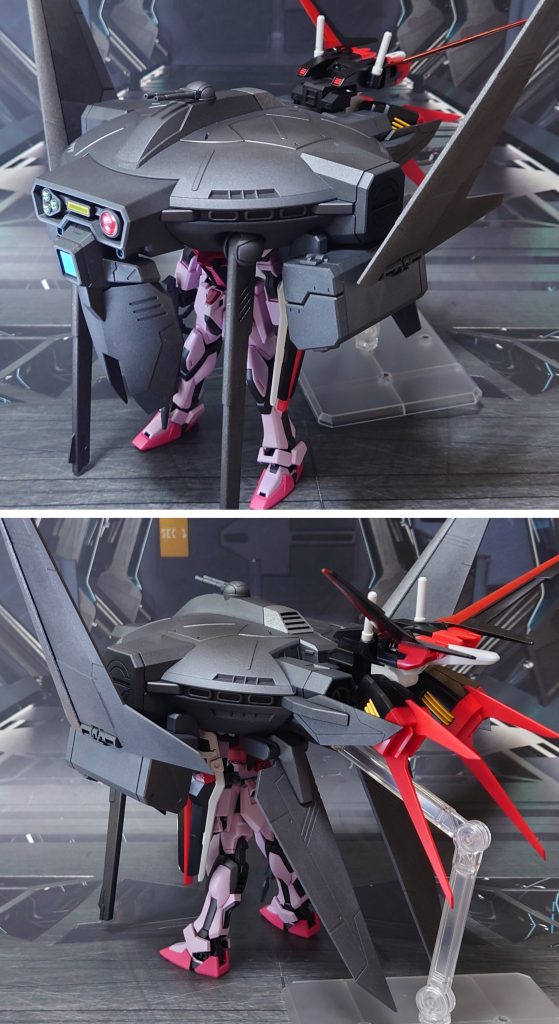 EGストライクルージュ(お菓子缶セットの物)とドッキング。後ろに付けたエールストライカーはHGCE版。