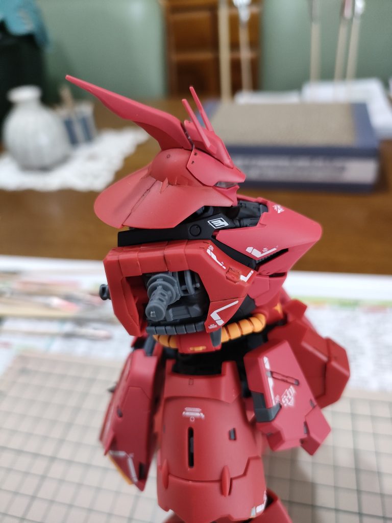 RG サザビー–3枚目/制作者：GUNHON