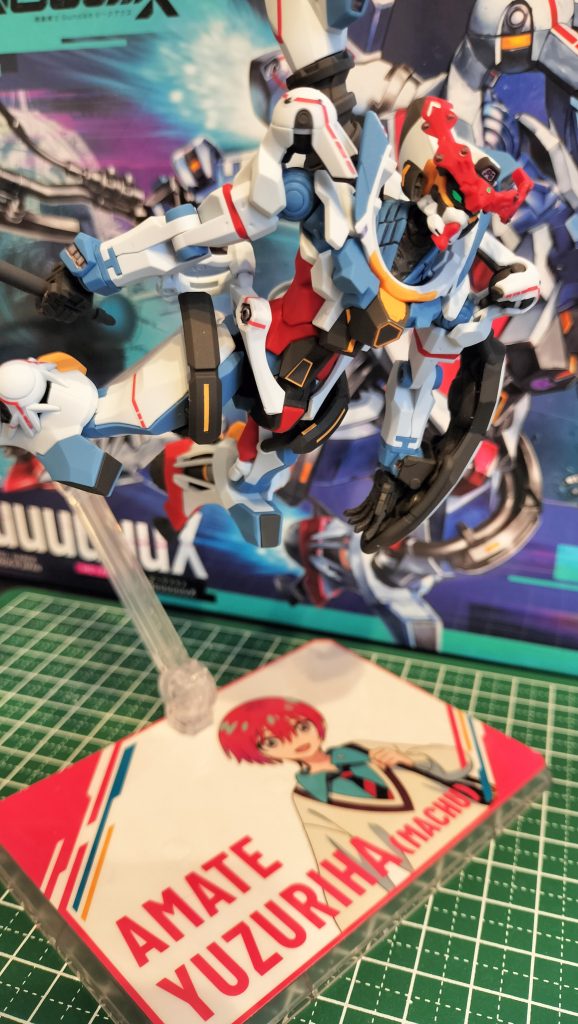 頭部の部品が信じられないくらい細かくて心が折れかけましたが、時間をかけてなんとか完成しました！アマテの台も運良くゲット‼️