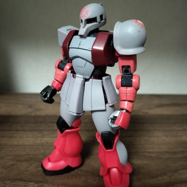 ザクIから胸部パーツ拝借し、リバイブザクIIをベースに作成中です。
