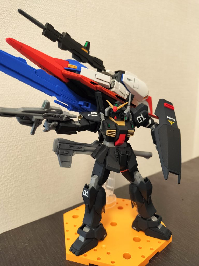 ナンバーはエマさんの01に！悩みましたが、やはりここは！ということで😄