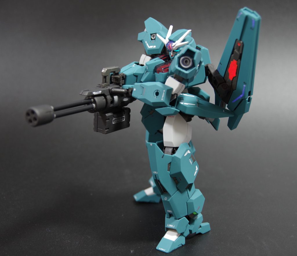 ガトリングの量手持ち。ちょっと関節が厳しめ。。