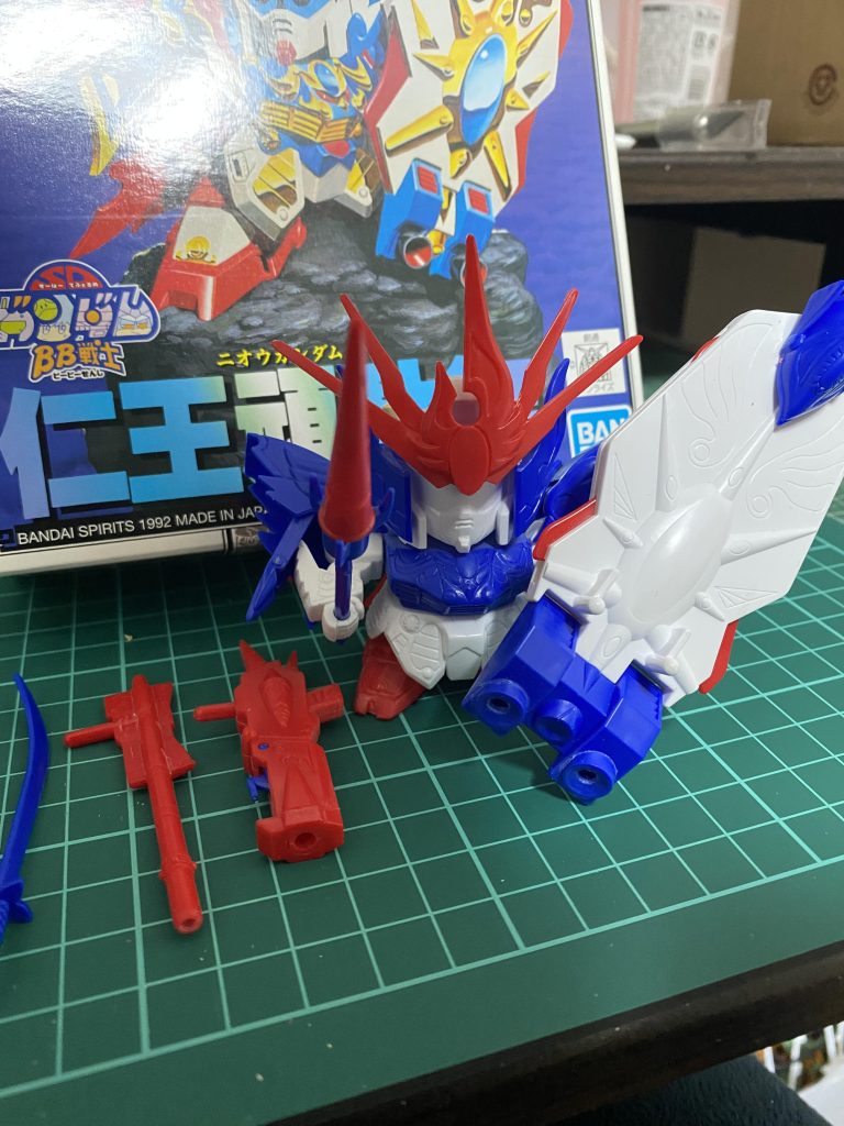 素組みです。赤、青、白のみですね。最後までご覧いただき、ありがとうございます(*´ω`*)