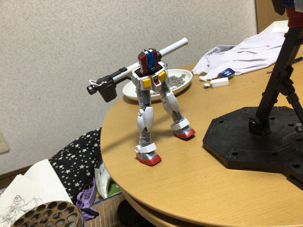 三枚目、切り離された？下半身部コアファイターをこ↑こ↓にしておかないとインパルスできなかった次回までにはニッパー探す（明日）