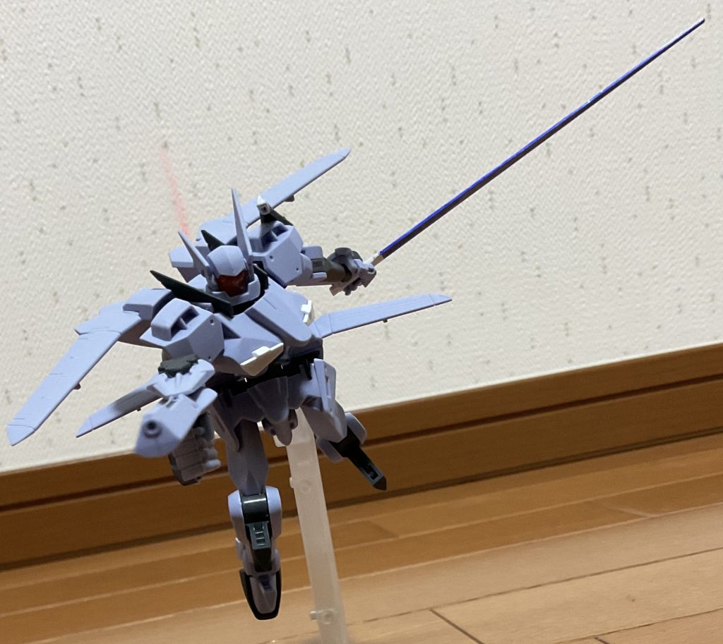 変形する都合上脚部の可動がかなり狭いです。それを踏まえてもクオリティの高い良いキットだと思いました。 以上hgユニオンフラッグでした。見ていただきありがとうございました。  