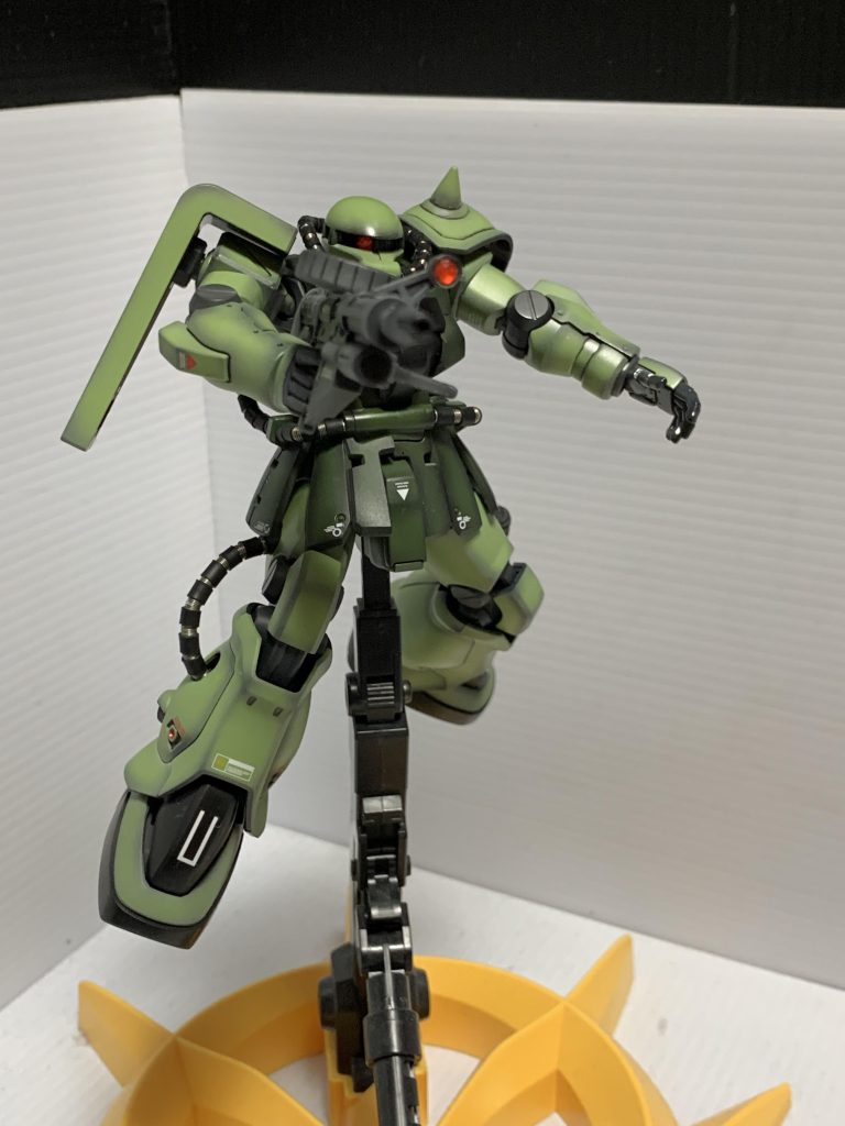 ブレードアンテナ無いですが😅『少佐!ビーム主体のその機体では!』『邪魔をするなぁーっ!!』