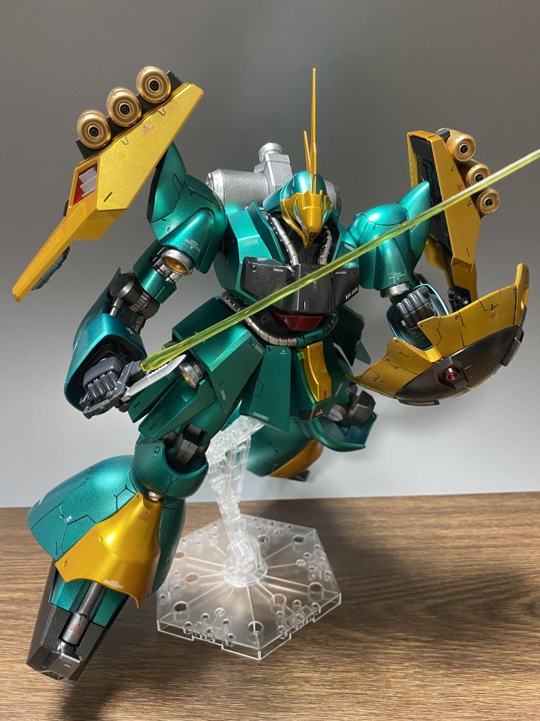 何故かMGがでない謎のヤクトドーガですね逆シャアは人気あるやろしギュネイとクエスで作れば2つ売れるのになんでやろ?まぁMGじゃないけどこのサイズのがあるのはありがたいけど