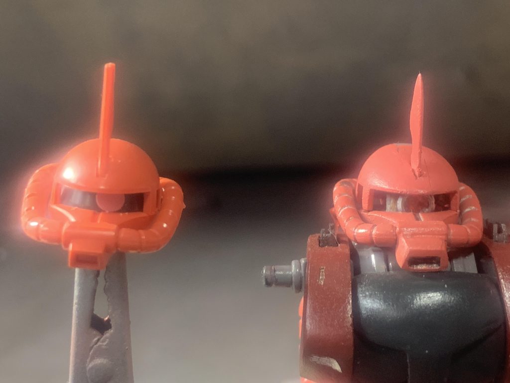 頭部のノーマルとの比較。