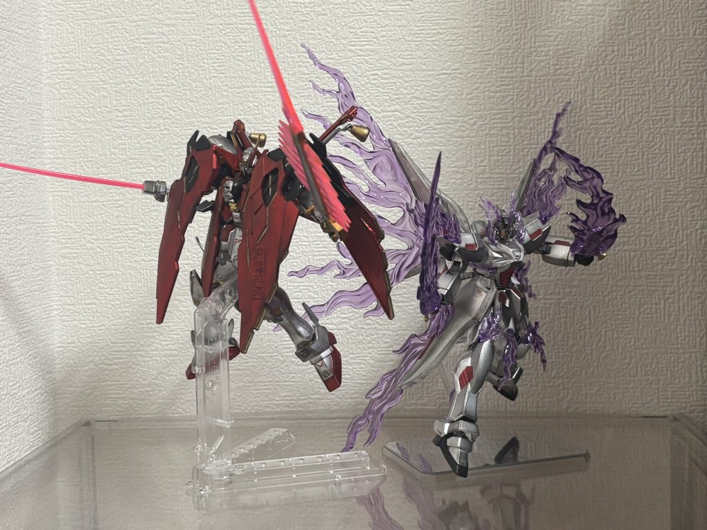 ようやく並べれた。てか、こいつらエフェクトデカくてシューズケースに入らんでやんの…てか今度フルクロス用にちゃんとアクションベース買おうかな…