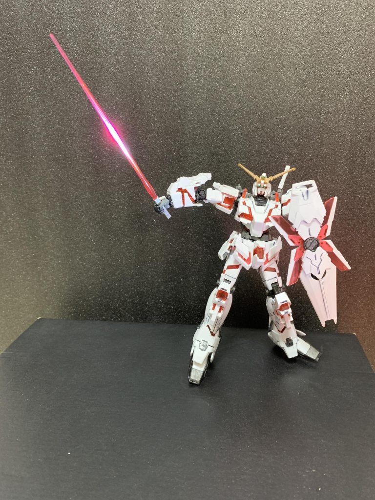 unicorn GUNDAM–3枚目/制作者：匿名