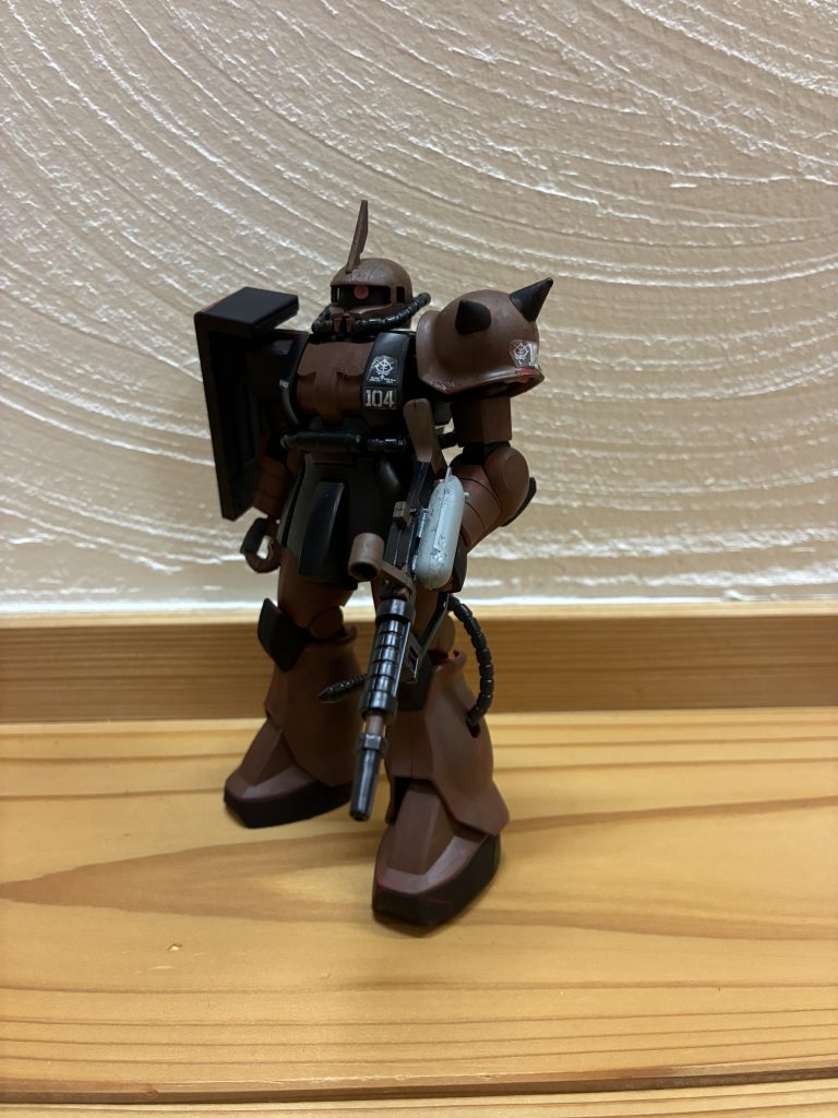 量産型ザクⅡ(ジオン残党軍砂漠部隊所属機)