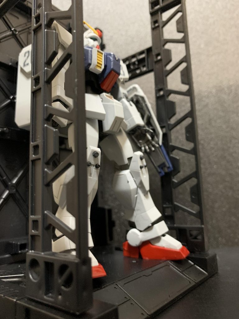 格納庫–4枚目/制作者：匿名