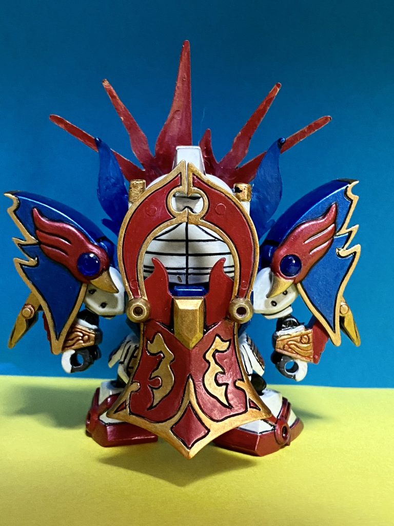 定番の、腕、脚の改造をしています。脚を開かせるためにランナーを軸に使いました。見た目、もう少しなんとかしたかったのですが、何も思いつきませんでした。。(-_-;)元の機体は、F90Ⅱ(エフ キュウジュウニ)