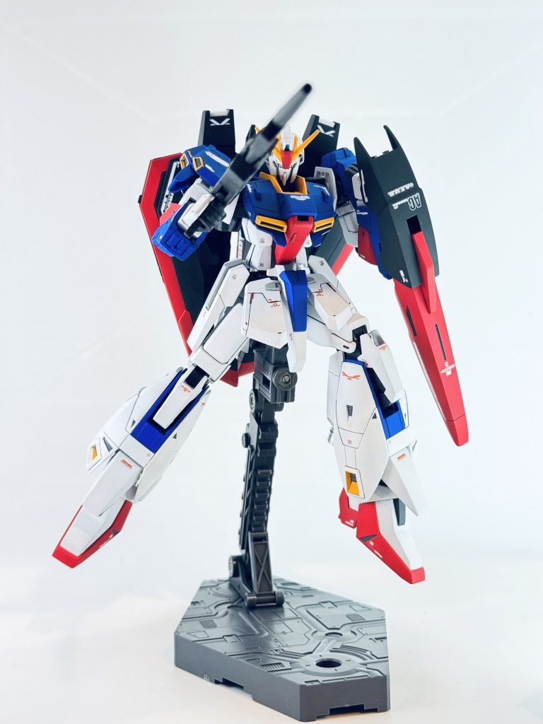 デカールはRGのものをメインで使用しました