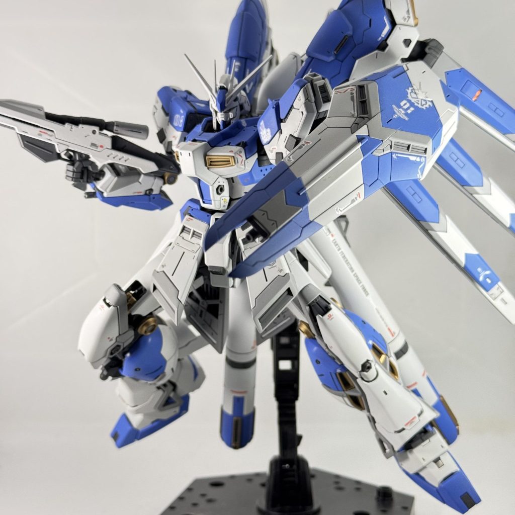 RG 1/144 Hi-νガンダム｜バンダイ ホビーサイト