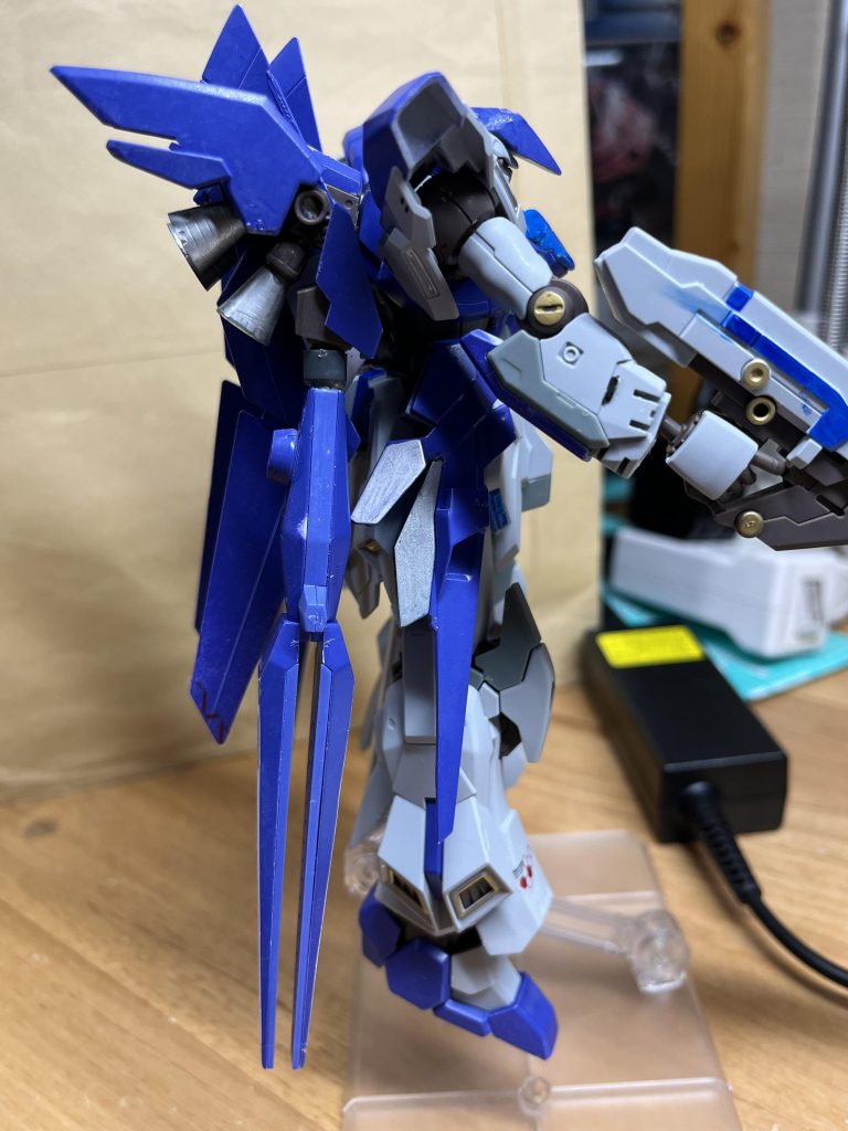 サイドスカートもデルタカイ。