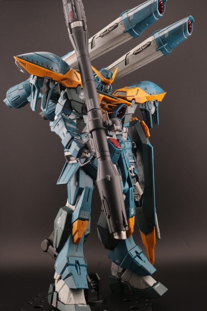 がチアノーツさんの蛍光塗料クリアはなかなか面白い使い方ができ最近のお気に入りです。 