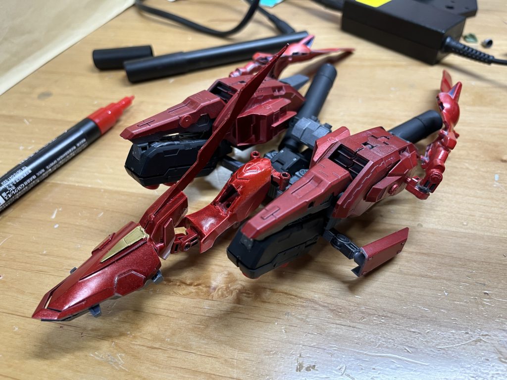 分離してMAに。機首にはパイロットが載っているので、マイフリみたいな感じです。