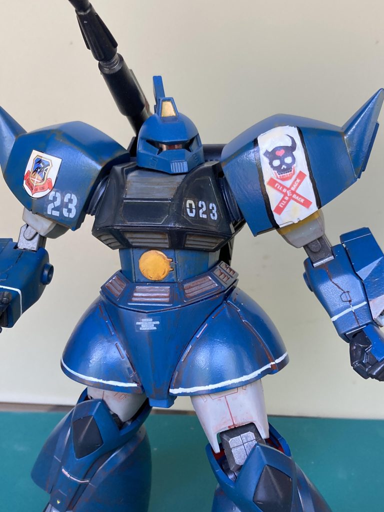 キャノンタイプの頭部もつけてみます。うーん?!どう?