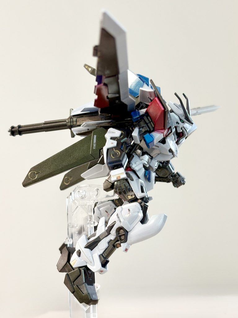 剣を広げて飛翔（そんなモードはないですが）