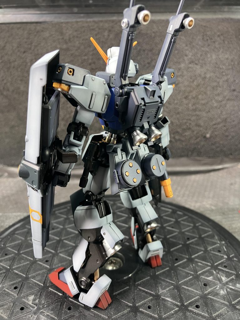 Dガンダムファースト–2枚目/制作者：匿名