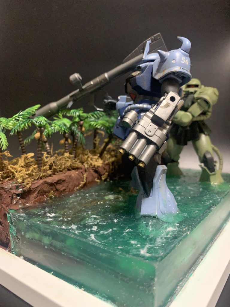 三連装ガトリングとジャイアントバズの組み合わせも中々いいです。