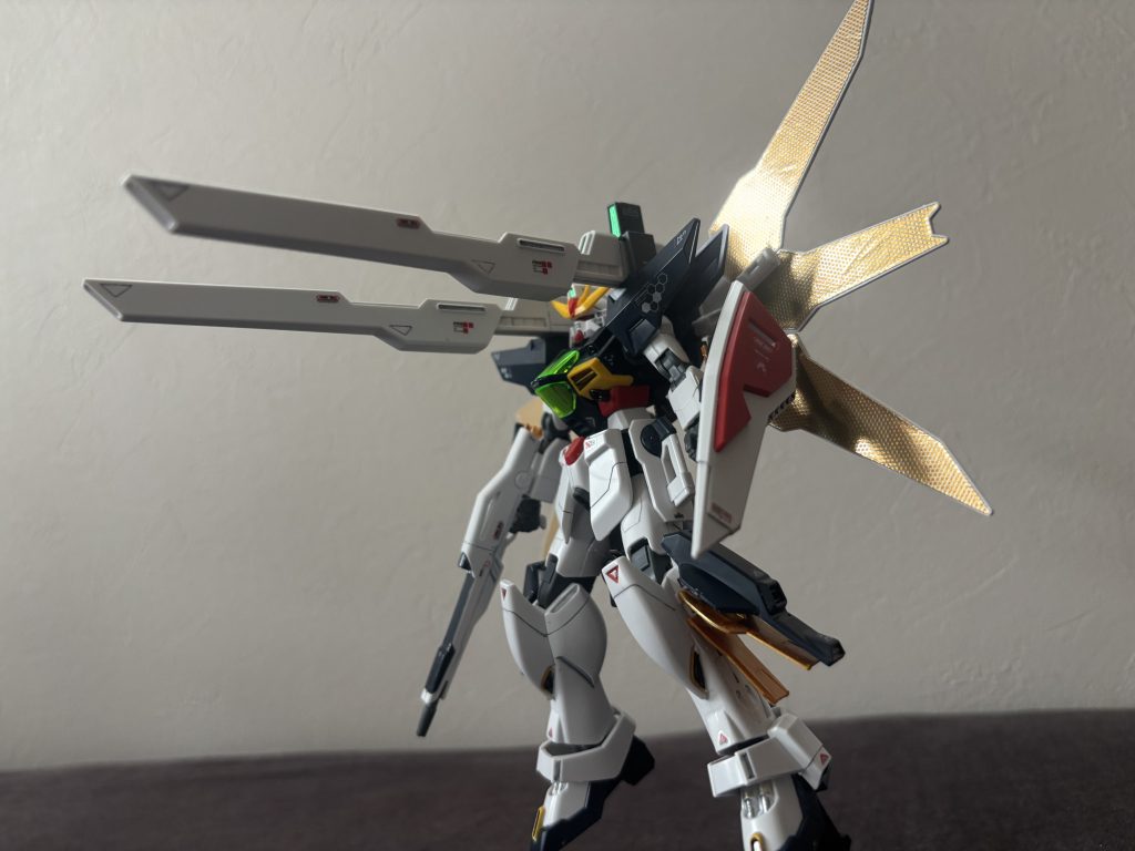 コロニーを狙うガロード