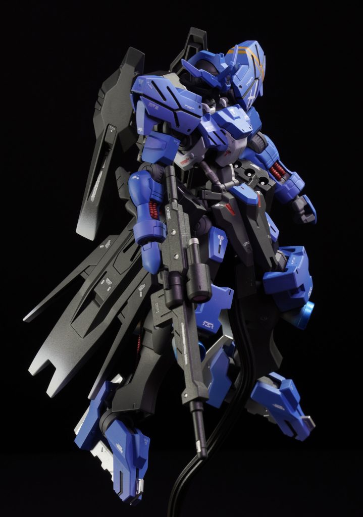 合わせ目消しもしてません。肩くらいはした方が良かったなと後悔、、、ヤスリがけも2020年にやってましたが、結構ざつに処理してましたので、ほぼヤスリがけしなおしヤスリの感覚?が成長してるんだなと実感しながら作業しておりました。