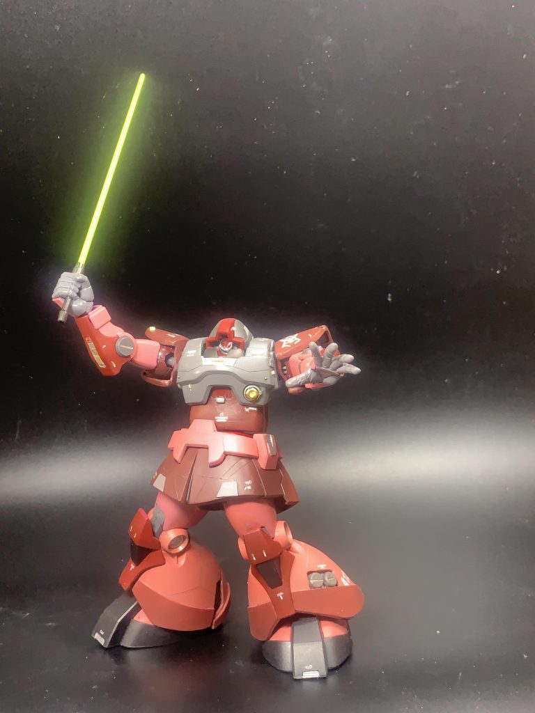 ヒートサーベルは蛍光イエローオンリーで塗装。