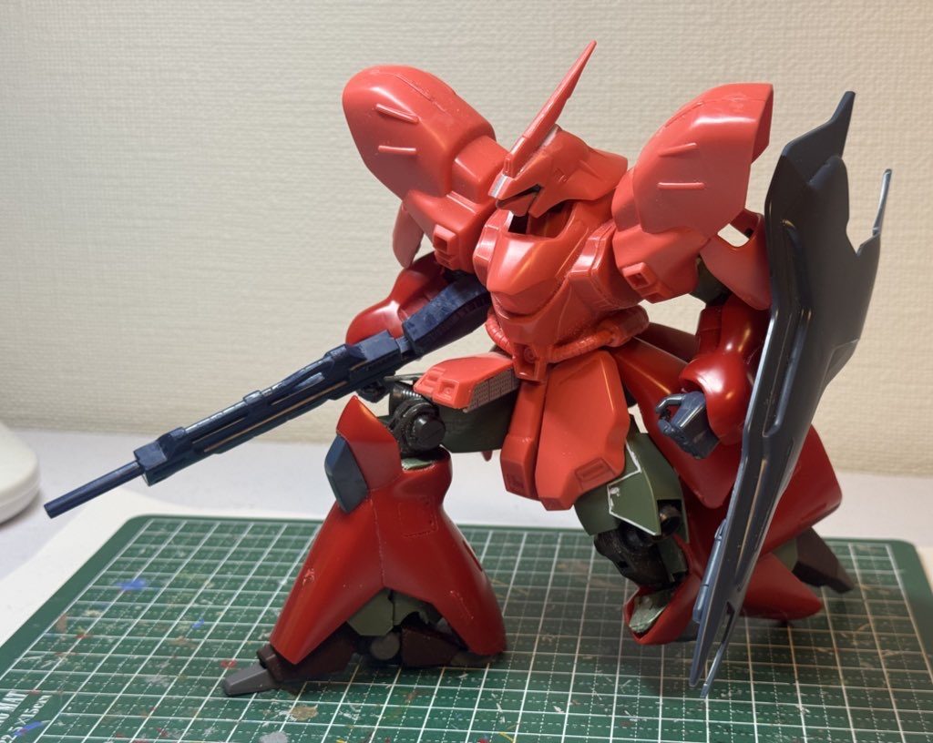 可動は遊ぶに困らない程度で。中の人の可動をそのまま活かせる形にしてます。あとこの可動指は大好きなのでそのまま使用。手首付け根だけ加工してます。