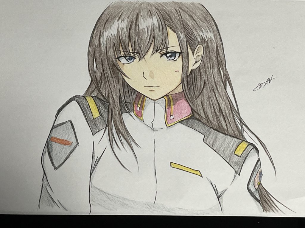 ここからは余談です！リン24歳（C.E.73） 地球連合軍 コンスタンティン防衛部隊第4小隊の副隊長、階級は中尉。地中海の南に位置するコンスタンティン基地（仮）に配備された部隊の一員で、「灰燼のアマリリス」の二つ名を持つエースパイロット。高速戦闘およびCQCを得意とする前衛担当。「コンスタンティン防衛部隊」アフリカ北西の連合・プラント間の国境を防衛するために、地中海の南に位置するコンスタンティン地方（アトラス山脈東部）に建設された臨時基地の守備隊で、建設当初はMS24機からなる1個大隊の戦力を有していた。ダガーLが主力機であり第1〜9小隊まで存在する。この地域の交戦場所は旧市街地の廃墟やアトラス山脈の山麓、砂漠地帯が主であり、部隊のMSは乾燥地域に適した専用武装を装備。C.E.73 9月　連合・プラント間の開戦により、アフリカ北西部の国境でのザフトとの武力衝突が盛んになって以降、防衛部隊の損耗も激しく次第に防戦一方となっていく。同年にミネルバがガルナハン基地を撃破して以降は、コンスタンティン拠点の東部からの支援も打ち切られ、次第にその戦力を減らしていきMSの総数も11機までに減少、部隊も第1・第2・第4小隊に再編成された。（尚、第4小隊は部隊設立以降人員的な損耗がなく、他の小隊との再編成がされていない。）上記の通り、この第4小隊の活躍から「不死身の第四小隊」の異名が与えられ、後にこの功績が讃えられる。しかしながら、(ミネルバがクレタ沖にいる頃)コンスタンティン拠点（仮）のその価値もなくなり、同防衛部隊は南アフリカ統一機構にあるビクトリア基地への撤退を余儀なくされる。その後、部隊は解散…直後にデュランダルのロゴス討伐宣言もあり、反ロゴス同盟に加わったものもいる（らしい）。果たして、不死身の第四小隊が行き着く運命はいかに…