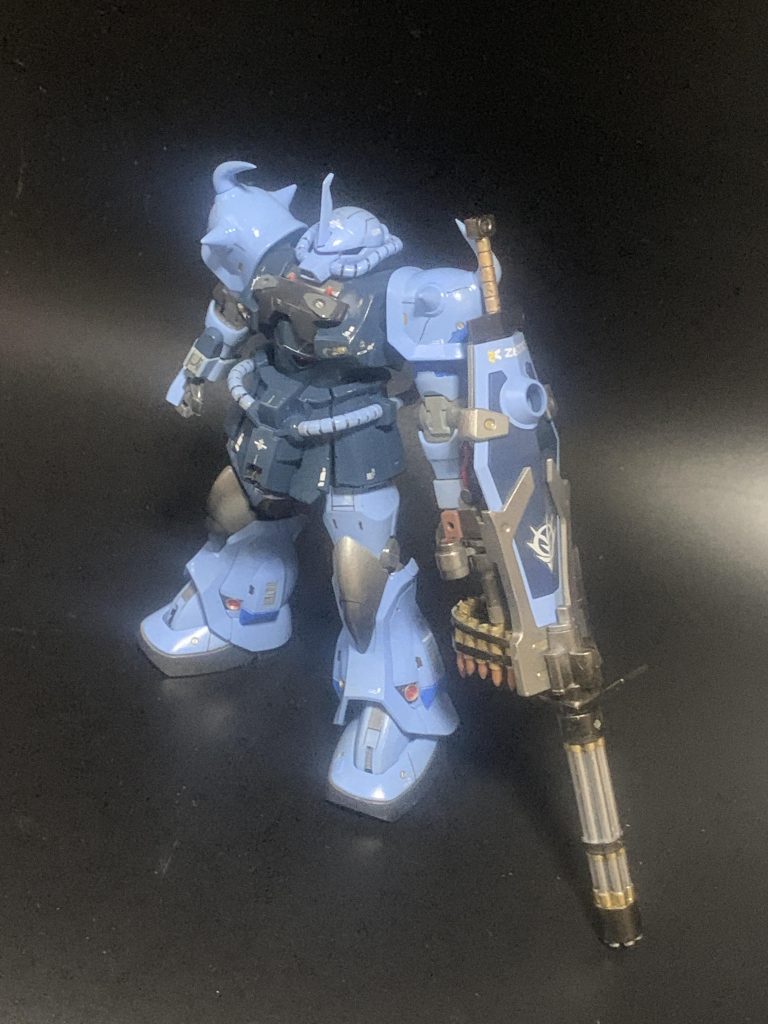 グフカスタムと言えばガトリングシールド。やはりかっこいい‼