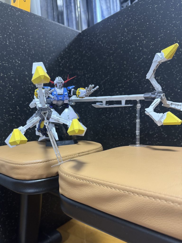 サイコキャプチャ展開。一応筋彫りなどでディテールアップしてますが、ガタガタでまだまだ修行が足りないです(gundam-kao9)