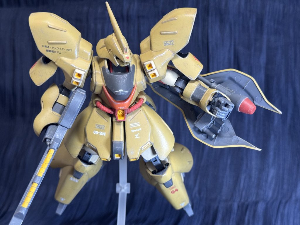 武装も一般的に、シールド裏にシュツルムファウストとグレネードを追加してます。