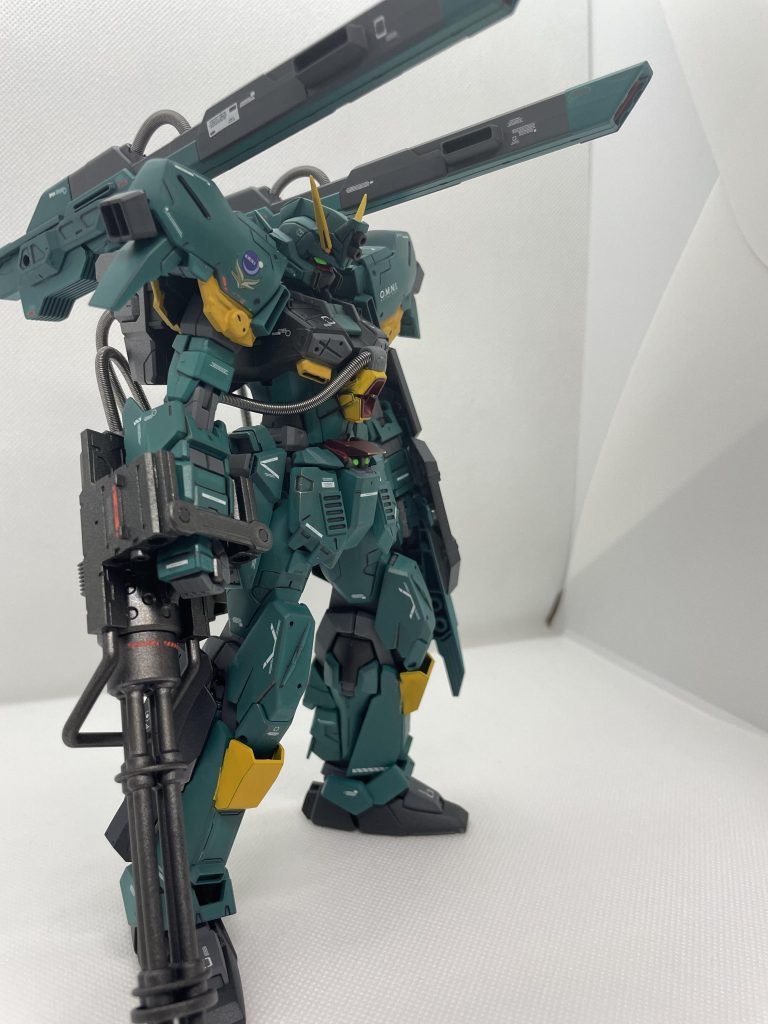 バスターの発展途上をイメージして、素体はMGバスターを使用。