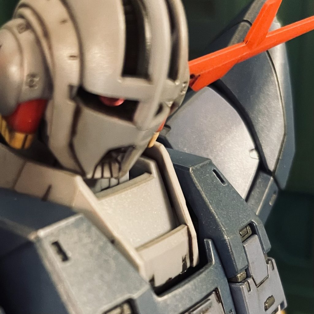 RGジオングのパッケージイラストをイメージしています。