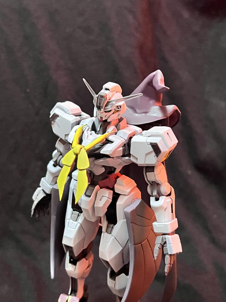 魔女帽子は背中にマウント出来るようにしました