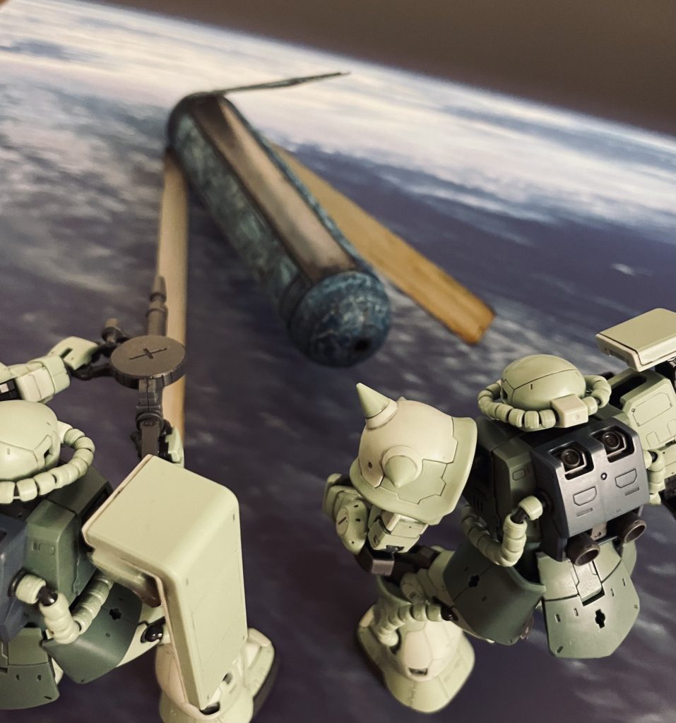 地球への自由落下軌道に入ったアイランド・イフッシュをイメージしています。ジオンの兵士達は何を思うのか。。